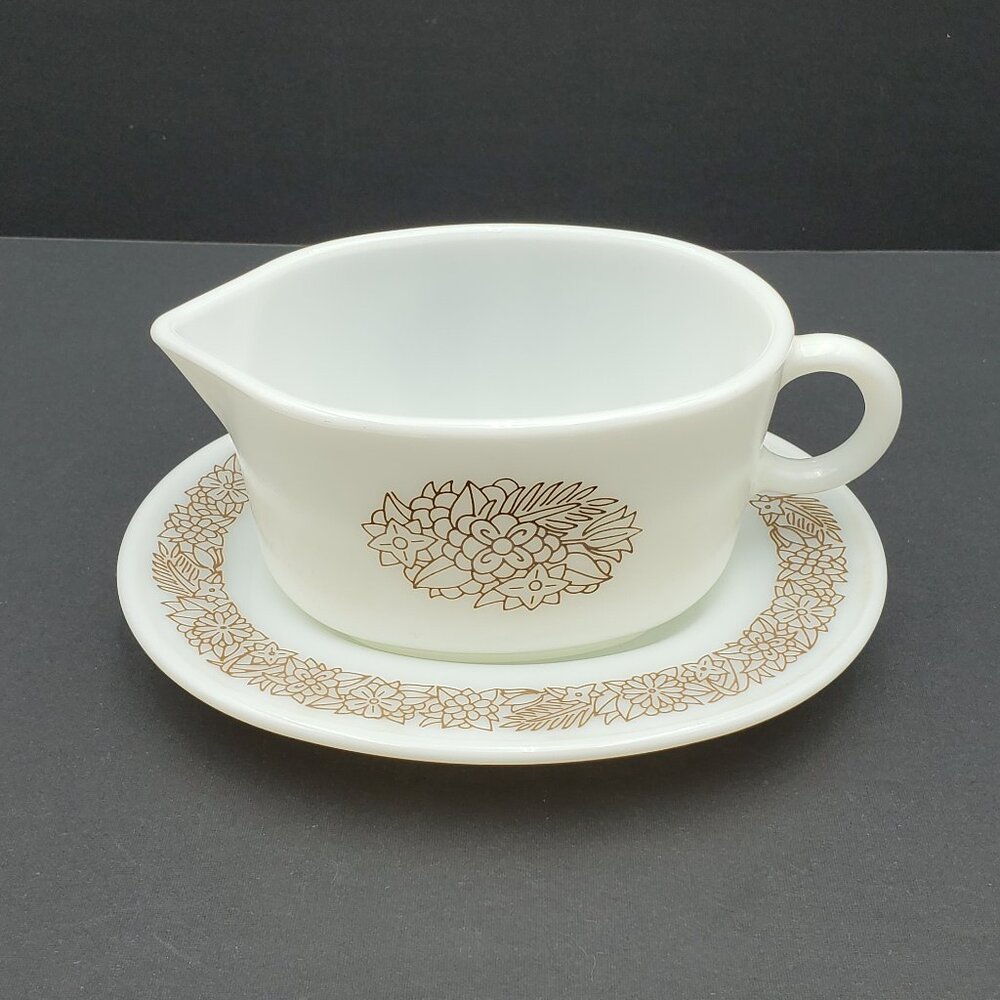 Pyrex Woodland Brown Gravy Boat with Underplace Brown Flowers Sauce Server